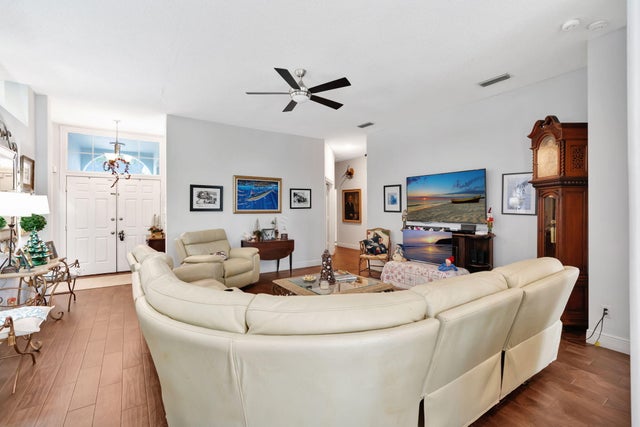 3 of 24 - 156 S Hampton Dr, Jupiter, FL