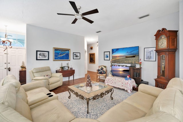 4 of 24 - 156 S Hampton Dr, Jupiter, FL