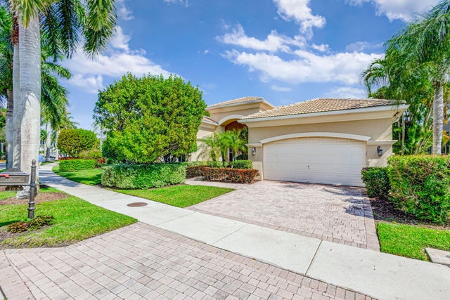 1 of 74 - 108 Tranquilla Dr, Palm Beach Gardens, FL