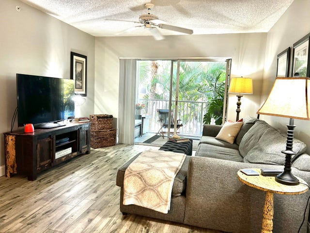 5 of 22 - 278 Village Boulevard #8203, Tequesta, FL