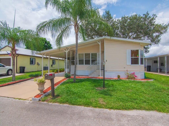 5 of 38 - 3 Espanola Lane, Port Saint Lucie, FL