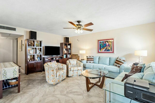 4 of 34 - 472 Monaco J, Delray Beach, FL
