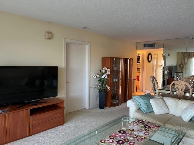 4 of 34 - 14575 Bonaire Boulevard #208, Delray Beach, FL