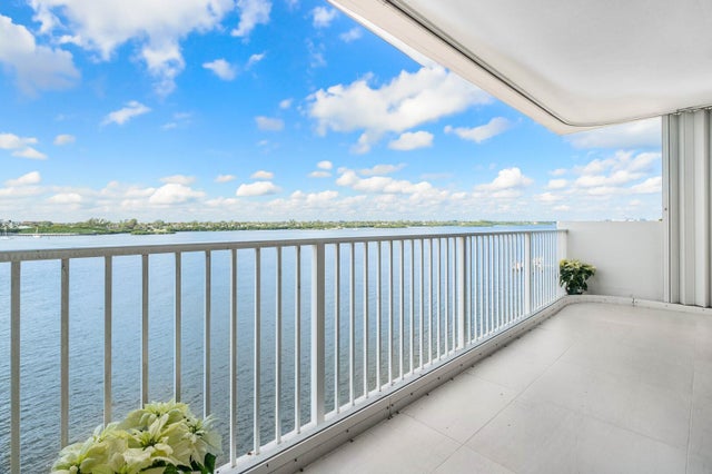 1 of 35 - 2860 S Ocean Blvd #506, Palm Beach, FL
