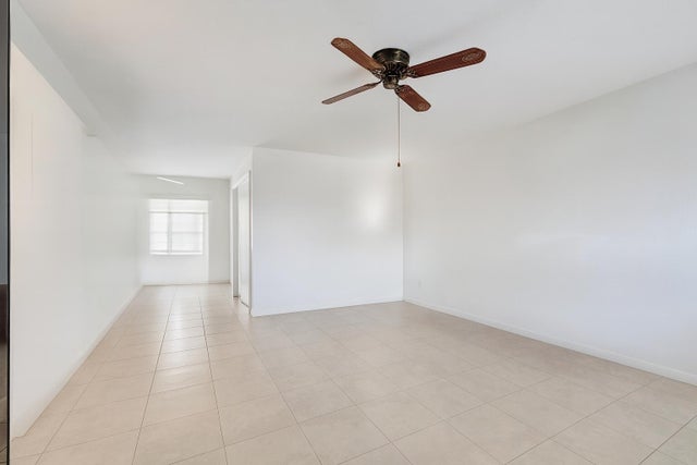 5 of 22 - 3154 Meridian Way S #2, Palm Beach Gardens, FL