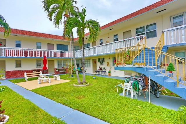 1 of 23 - 1554 N 12th Ct #11a, Hollywood, FL