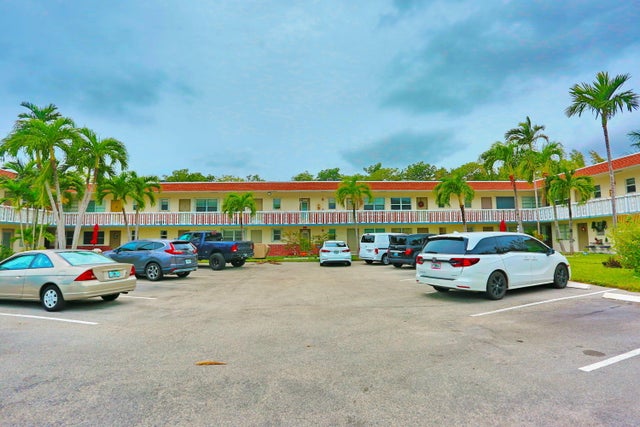 4 of 23 - 1554 N 12th Ct #11a, Hollywood, FL