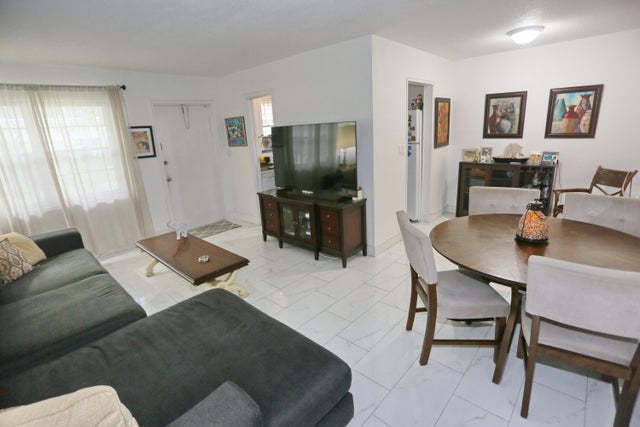5 of 23 - 1554 N 12th Ct #11a, Hollywood, FL