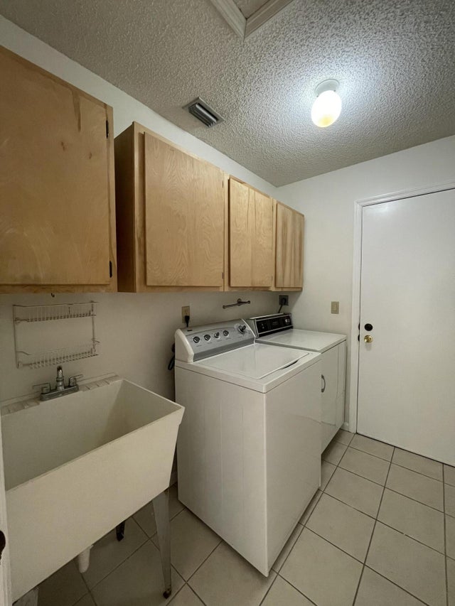 4 of 26 - 2575 La Cristal Circle, Palm Beach Gardens, FL
