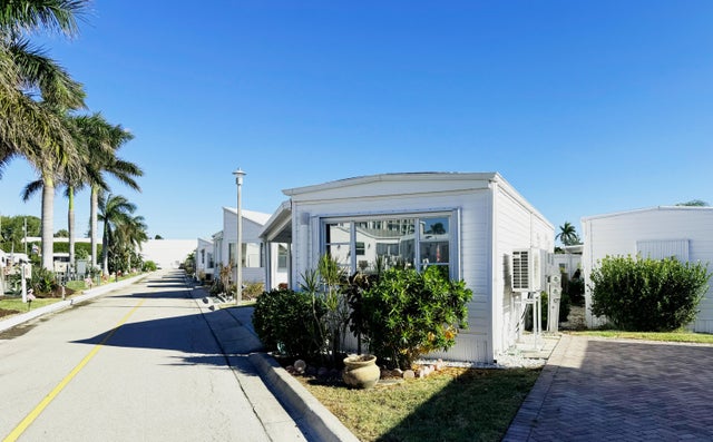 2 of 23 - 208 Flamingo Drive N #n, Briny Breezes, FL