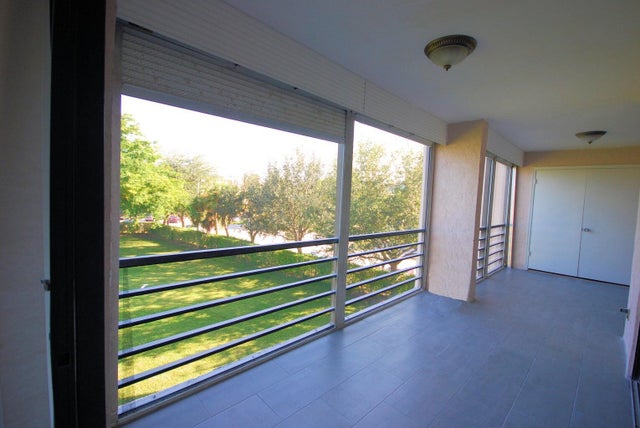 5 of 17 - 5917 Via Vermilya #308, Lake Worth, FL