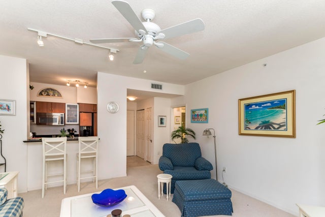 4 of 38 - 233 S Federal Hwy #302, Boca Raton, FL