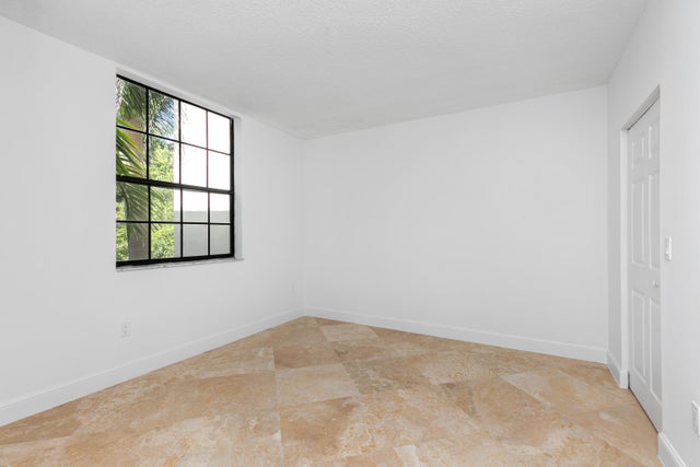 2 of 14 - 630 S Sapodilla Av #316, West Palm Beach, FL