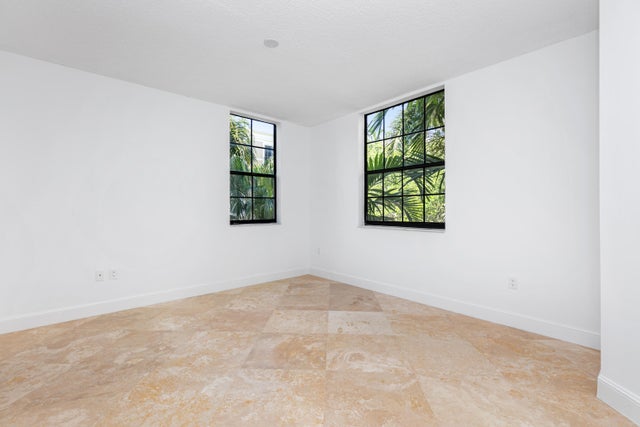 5 of 14 - 630 S Sapodilla Av #316, West Palm Beach, FL