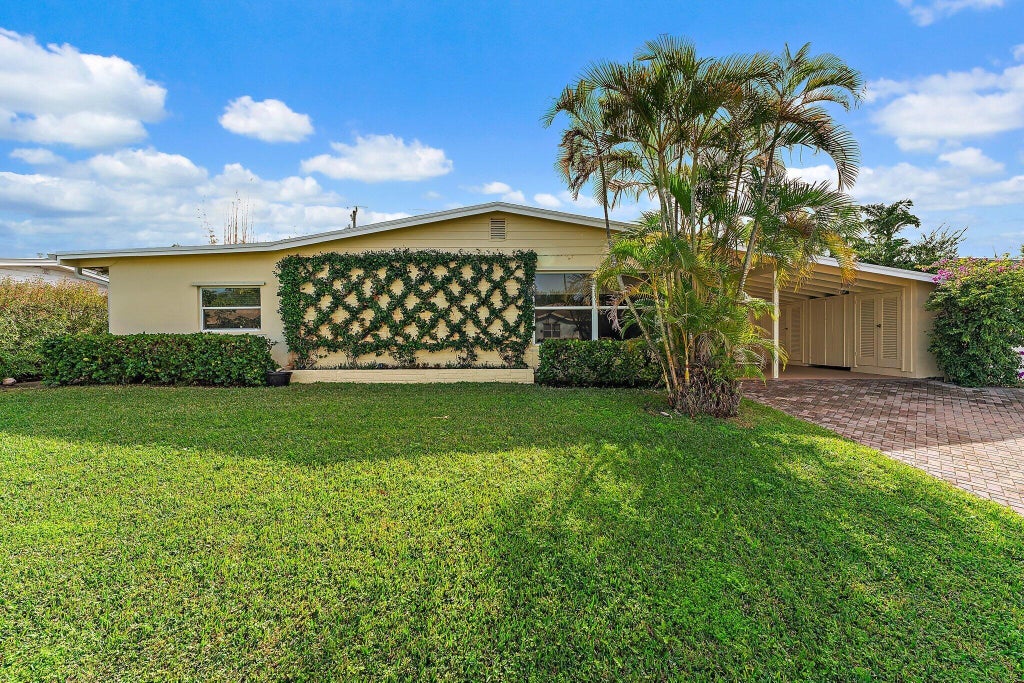 528 Captains Rd, North Palm Beach Property Listing: MLS® #RX-11050530