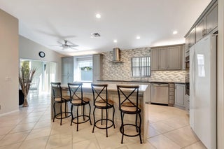 Photo of Listing #RX-11050547