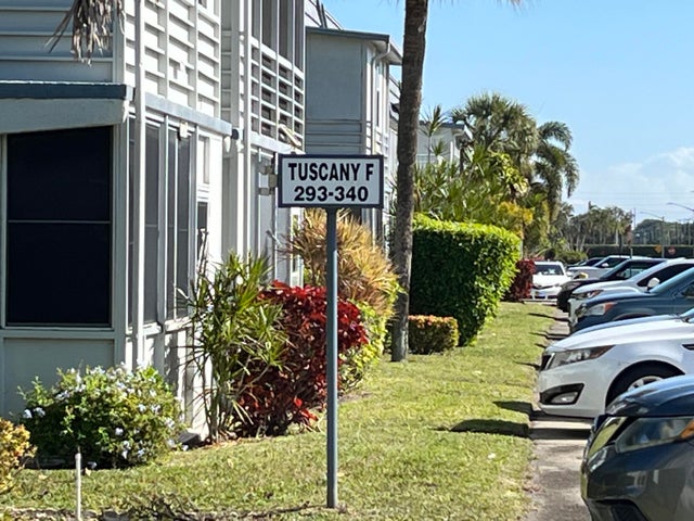 2 of 27 - 300 Tuscany F, Delray Beach, FL