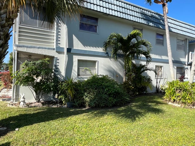 3 of 27 - 300 Tuscany F, Delray Beach, FL