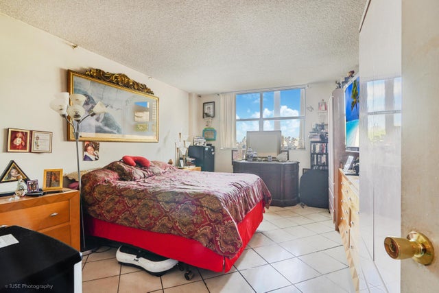 5 of 11 - 210 174 St #m18, Sunny Isles Beach, FL