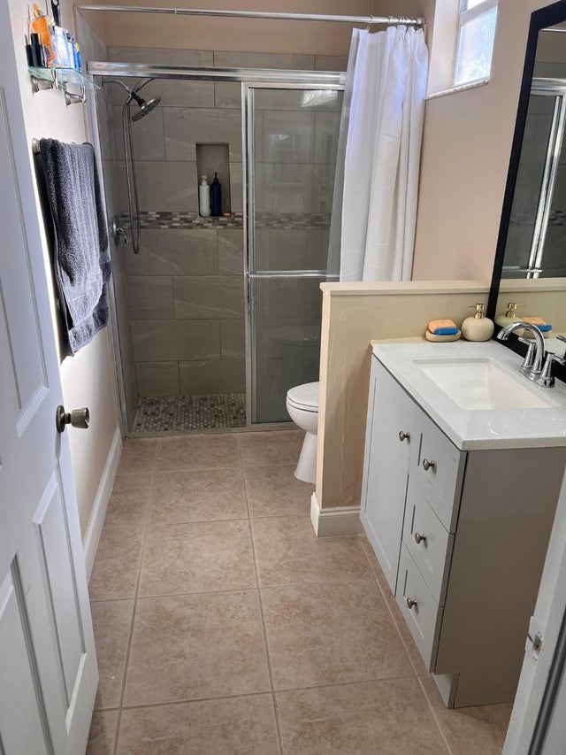 2 of 5 - 252 Sw Manatee Springs Way, Port Saint Lucie, FL