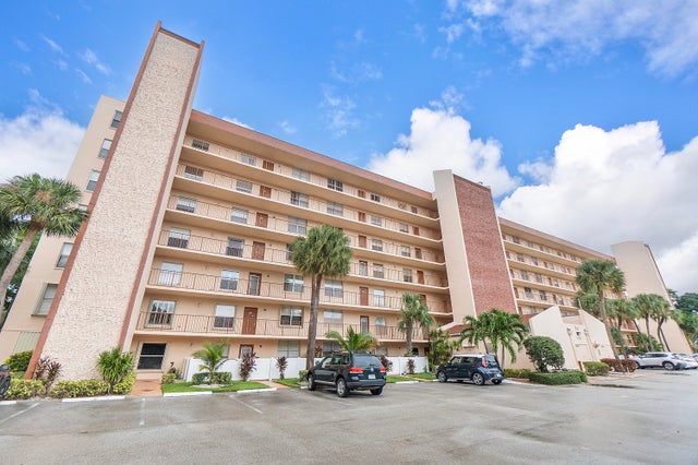 2 of 34 - 14527 Bonaire Boulevard #101, Delray Beach, FL