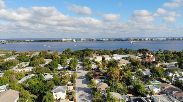2 of 36 - 309 4th Avenue S, Lake Worth Beach, FL