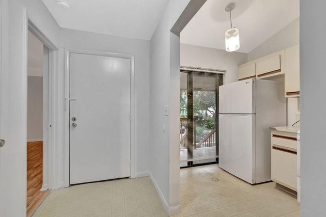 4 of 33 - 3939 Ne 5th Avenue #d201, Boca Raton, FL