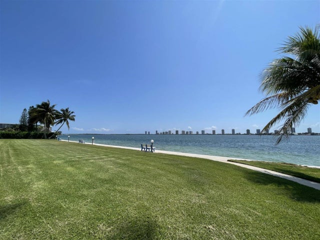 3 of 56 - 401 Lake Shore Drive #301, Lake Park, FL