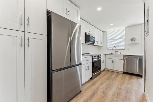 5 of 12 - 108 Paradise Harbour Blvd #107, North Palm Beach, FL