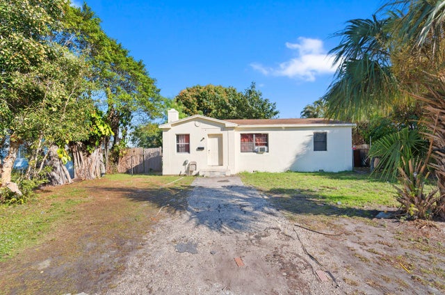 5 of 7 - 337 Sw 1st Av, Delray Beach, FL
