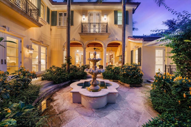 3 of 27 - 223 Coral Lane, Palm Beach, FL