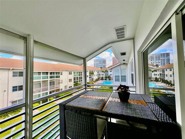 2 of 35 - 1461 S Ocean Boulevard #309, Pompano Beach, FL