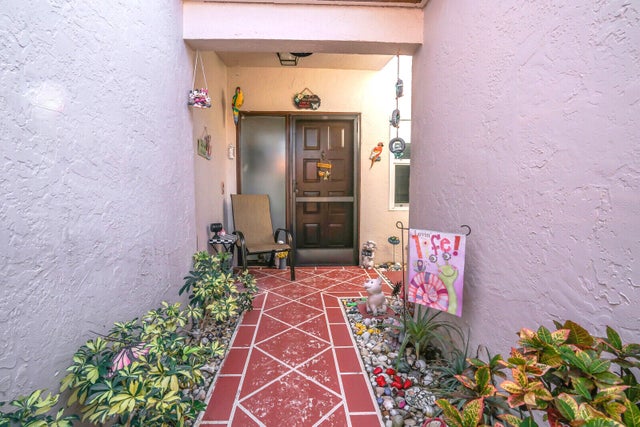 3 of 53 - 6140 Kings Gate Cir, Delray Beach, FL