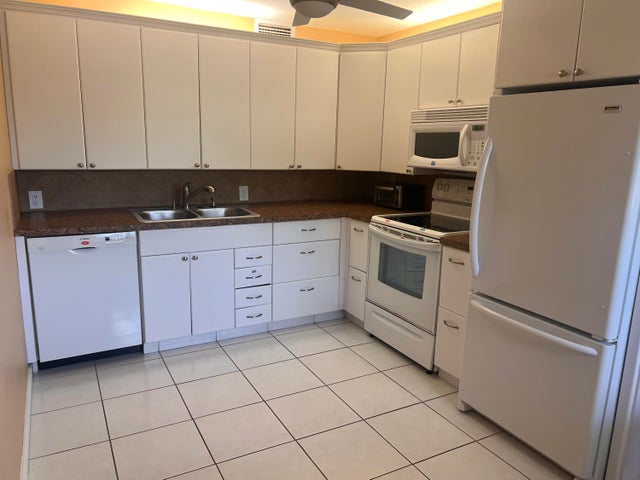 4 of 16 - 1026 Yarmouth B, Boca Raton, FL