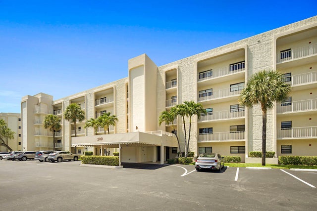 4 of 38 - 200 Intracoastal Place #306, Tequesta, FL