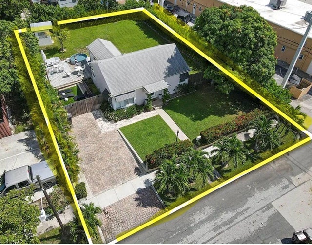 1 of 9 - 411 Franklin Rd, West Palm Beach, FL