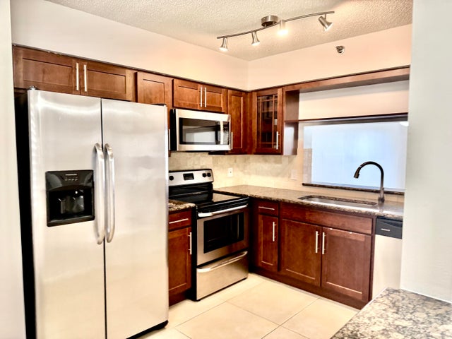 3 of 30 - 14425 Strathmore Lane #302, Delray Beach, FL