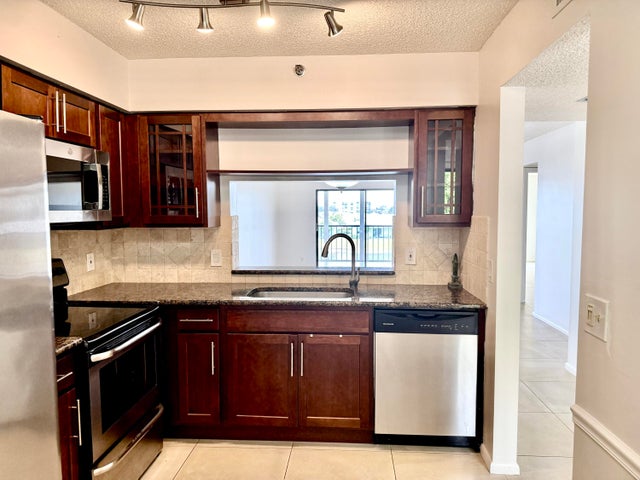 4 of 30 - 14425 Strathmore Lane #302, Delray Beach, FL