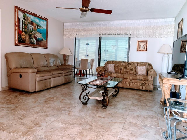 2 of 16 - 4140 Nw 44th Avenue #405, Lauderdale Lakes, FL