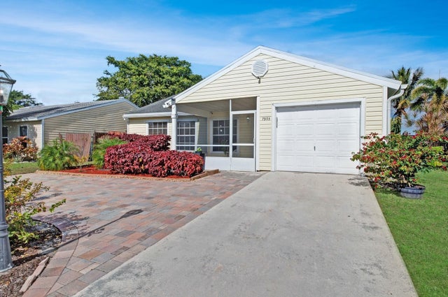 2 of 41 - 7903 Burlwood Lane, Lake Worth, FL