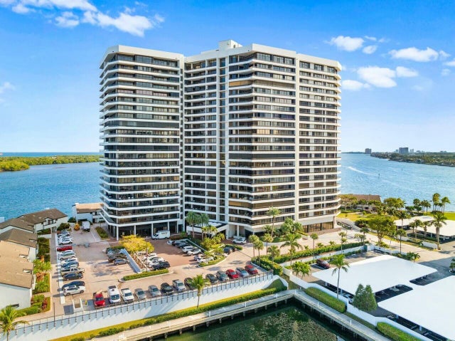 1 of 39 - 100 Lakeshore Drive #252, North Palm Beach, FL