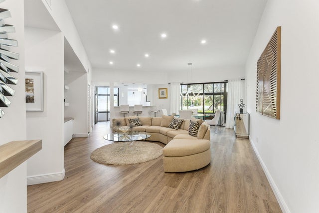 4 of 39 - 7460 La Paz Boulevard #106, Boca Raton, FL