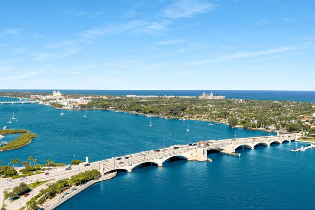 3 of 26 - 1100 S Flagler Drive #1704, West Palm Beach, FL