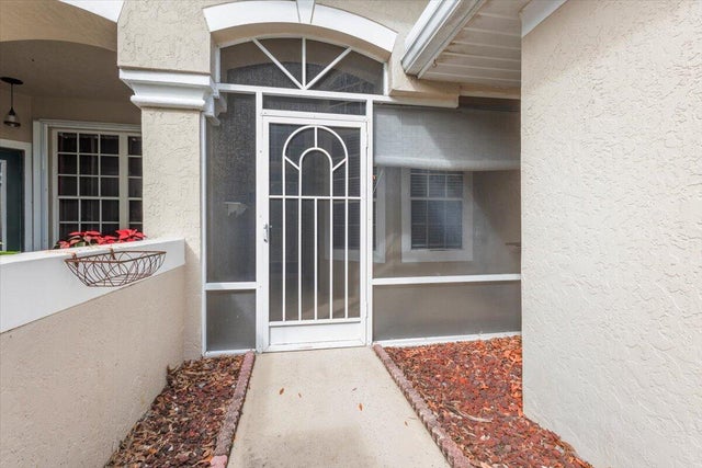 5 of 42 - 1657 Sw Harbour Isles Circle #21, Port Saint Lucie, FL