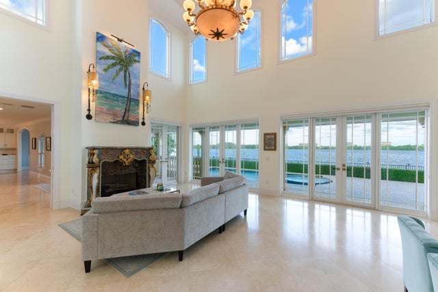3 of 31 - 7 Duke Dr, Lake Worth Beach, FL