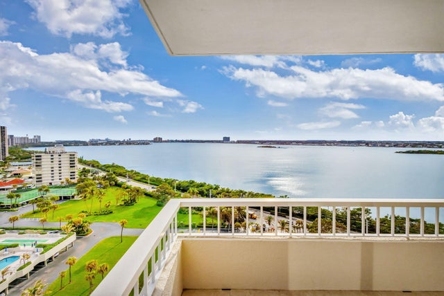 4 of 79 - 5540 N Ocean Drive #15 B, Singer Island, FL