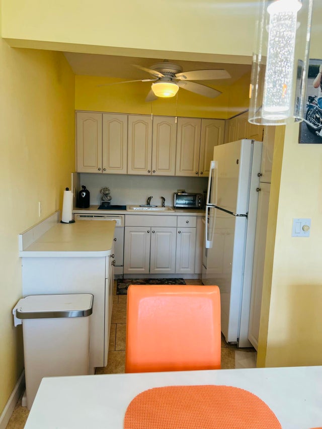 5 of 13 - 2420 S Federal Highway #9, Boynton Beach, FL