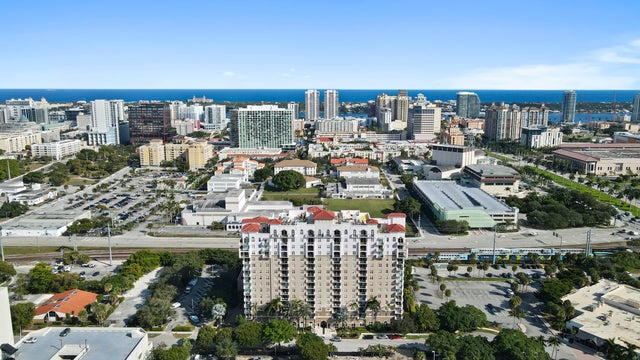 3 of 37 - 616 Clearwater Park 906 Rd #906, West Palm Beach, FL