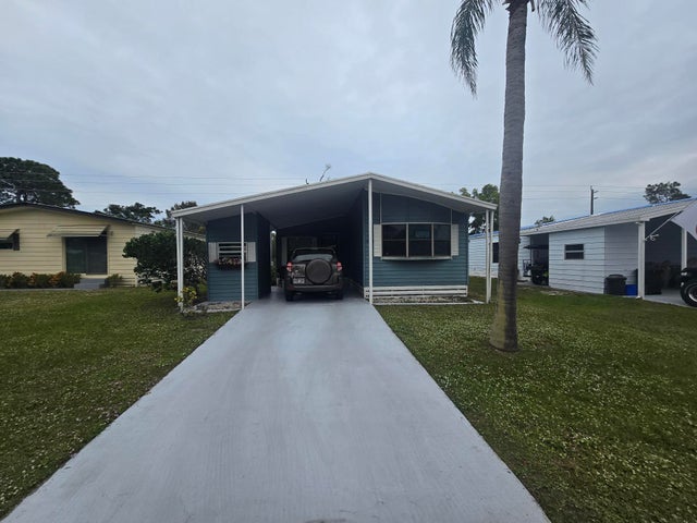 1 of 30 - 47 Flores Del Norte, Fort Pierce, FL