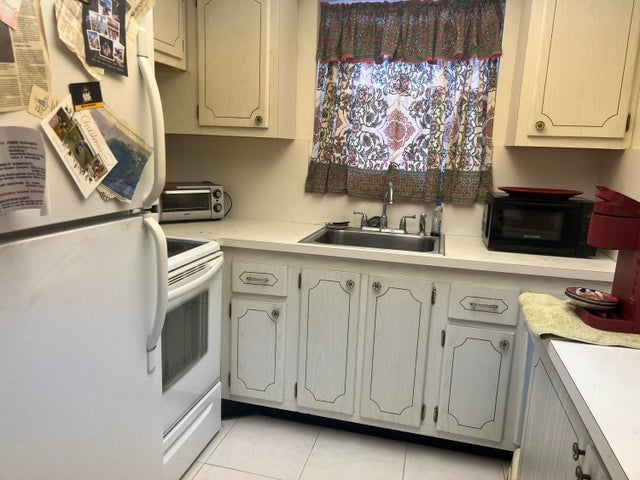 2 of 10 - 313 Durham I Cir, Deerfield Beach, FL